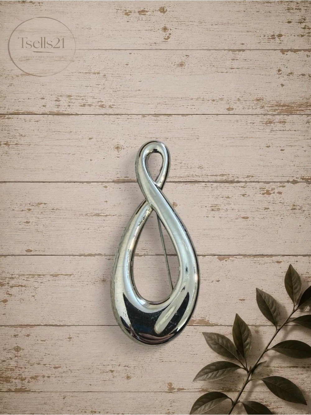 Monet Vintage 1979s Silver Infinity Swirl Brooch / Pin